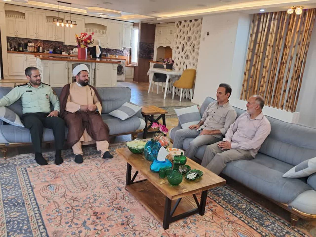 دیدار از پزشک بازنشسته سید فارس پژوهنده در شهرستان آبادان دیدار از پزشک بازنشسته سید فارس پژوهنده در شهرستان آبادان