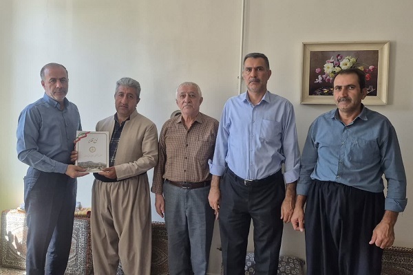 دیدار با 5 پیشکسوت بازنشسته و مستمری‌بگیر شهرستان مریوان