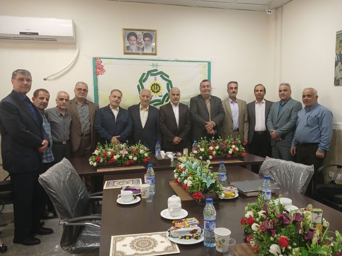 برگزاری اتاق فکر با حضور جمعی از پیشکسوتان در کانون بازنشستگان انتظامی استان خوزستان