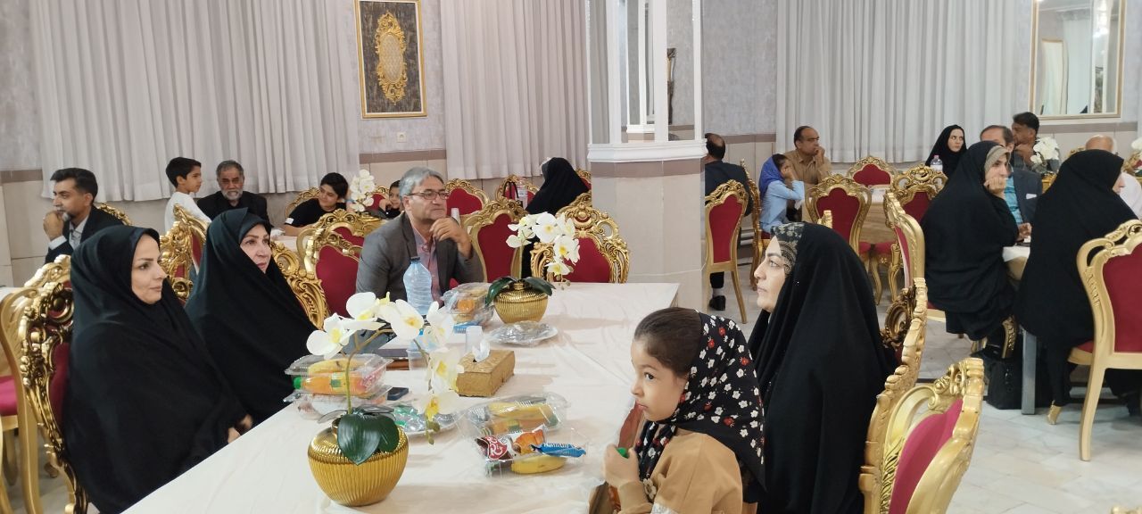 برگزاری مراسم تجلیل از خانواده‌های پیشکسوتان انتظامی در شهرستان آران و بیدگل