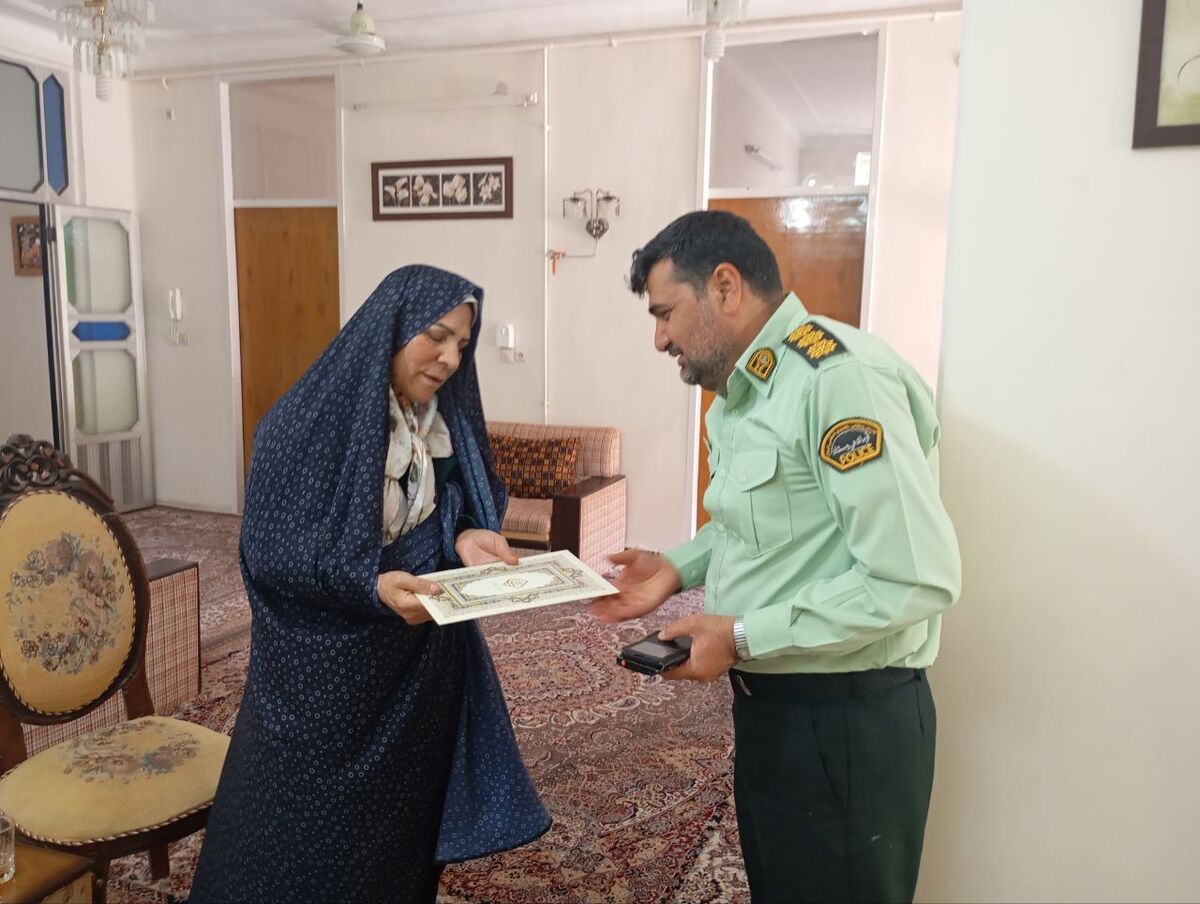 دیدار فرمانده انتظامی شهرستان استهبان با مستمری بگیران انتظامی