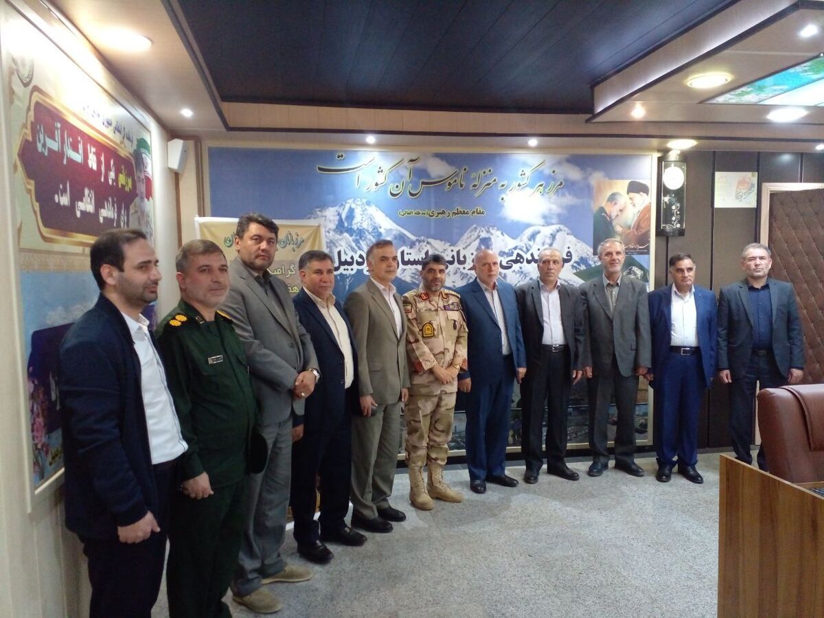 دیدار صمیمانه با سردار اسمعلی فرمانده مرزبانی استان اردبیل بمناسبت هفته نیروی انتظامی