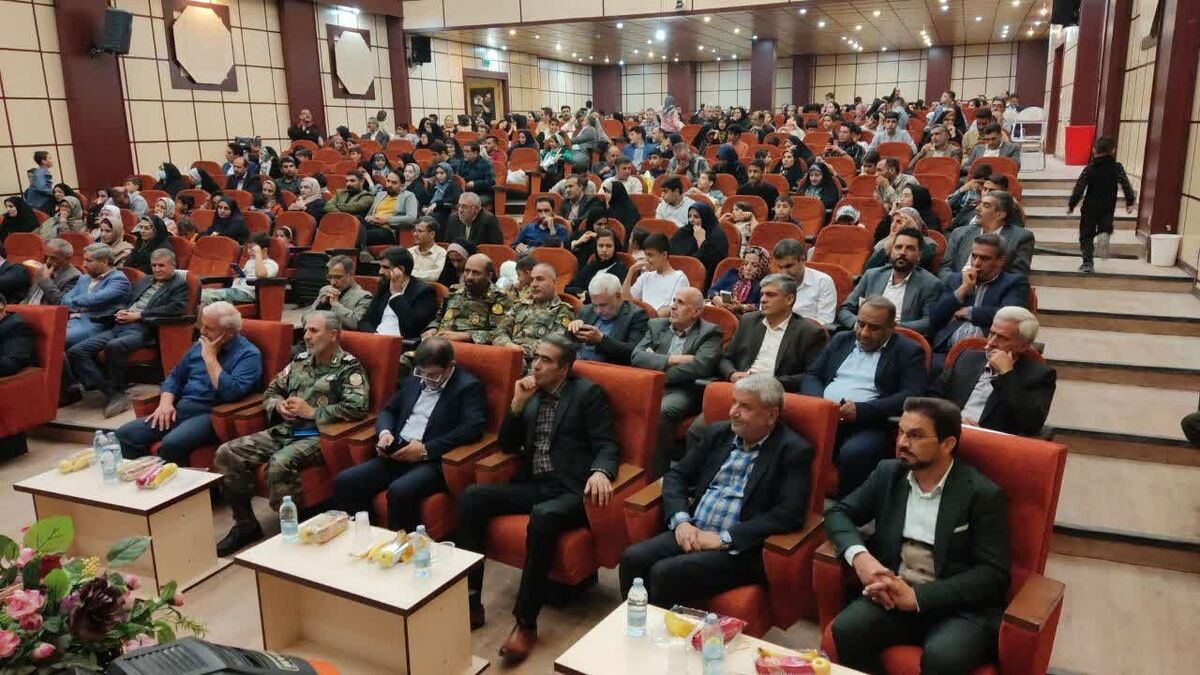 مراسم بزرگداشت هفته نیروی انتظامی با حضور خانواده‌های پیشکسوت در شهرضا برگزار شد