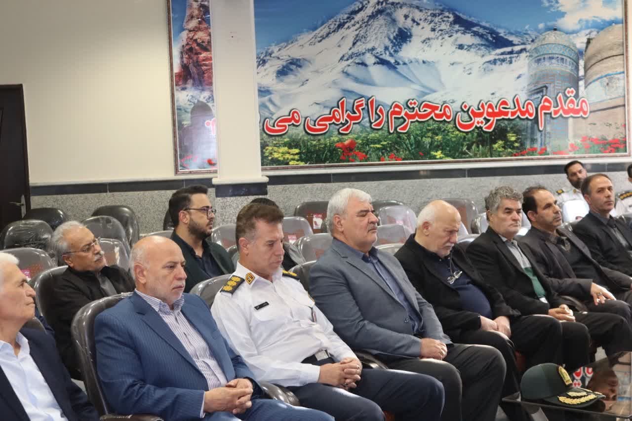 دیدار فرمانده انتظامی استان اردبیل بمناسبت هفته نیروی انتظامی با تعدادی از بازنشستگان راهور استان دیدار فرمانده انتظامی استان اردبیل بمناسبت هفته نیروی انتظامی با تعدادی از بازنشستگان راهور استان