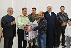 برگزاری مراسم تجلیل از خانواده‌های پیشکسوتان انتظامی در شهرستان آران و بیدگل