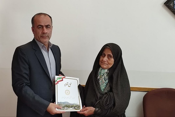 دیدار با 2 عضو مستمری‌بگیر شهرستان سنندج