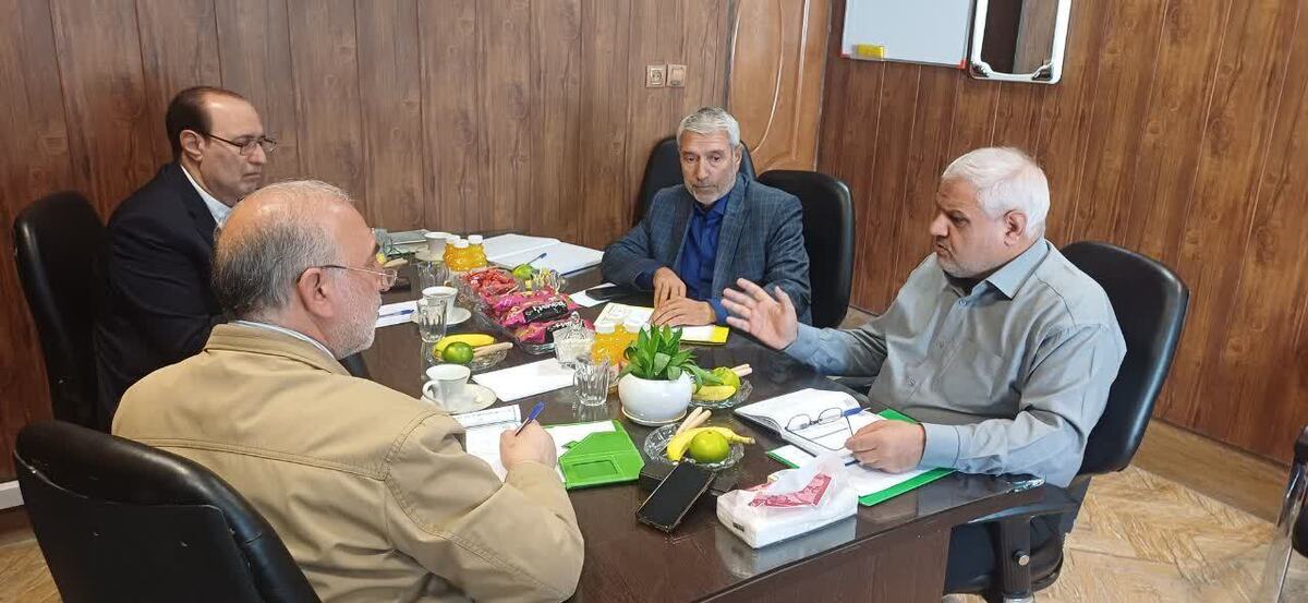 نشست با نماینده بازنشستگان استان خراسان رضوی در مجمع برگزار شد