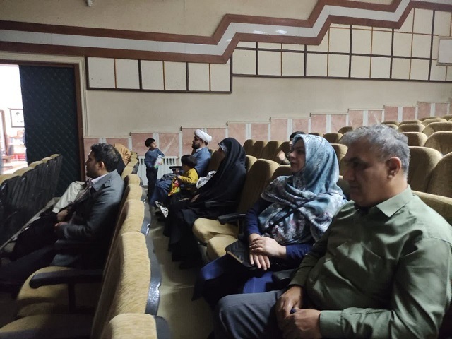 اکران فیلم سینمایی اسفند به مناسبت هفته فراجا در شهرستان خمام