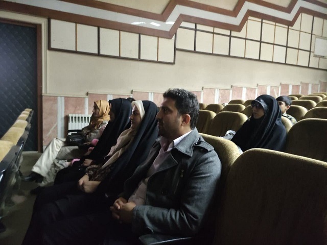 اکران فیلم سینمایی اسفند به مناسبت هفته فراجا در شهرستان خمام