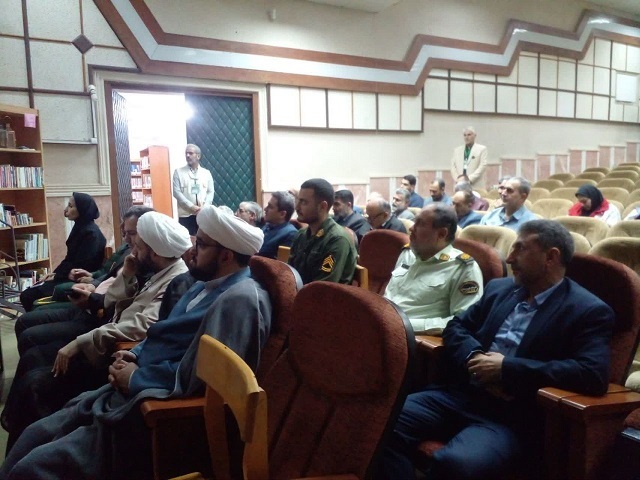 برگزاری برنامه روایتگری ، خاطره گویی و شعرخوانی شاعران مطرح استان در شهرستان خمام برگزاری برنامه روایتگری ، خاطره گویی و شعرخوانی شاعران مطرح استان در شهرستان خمام