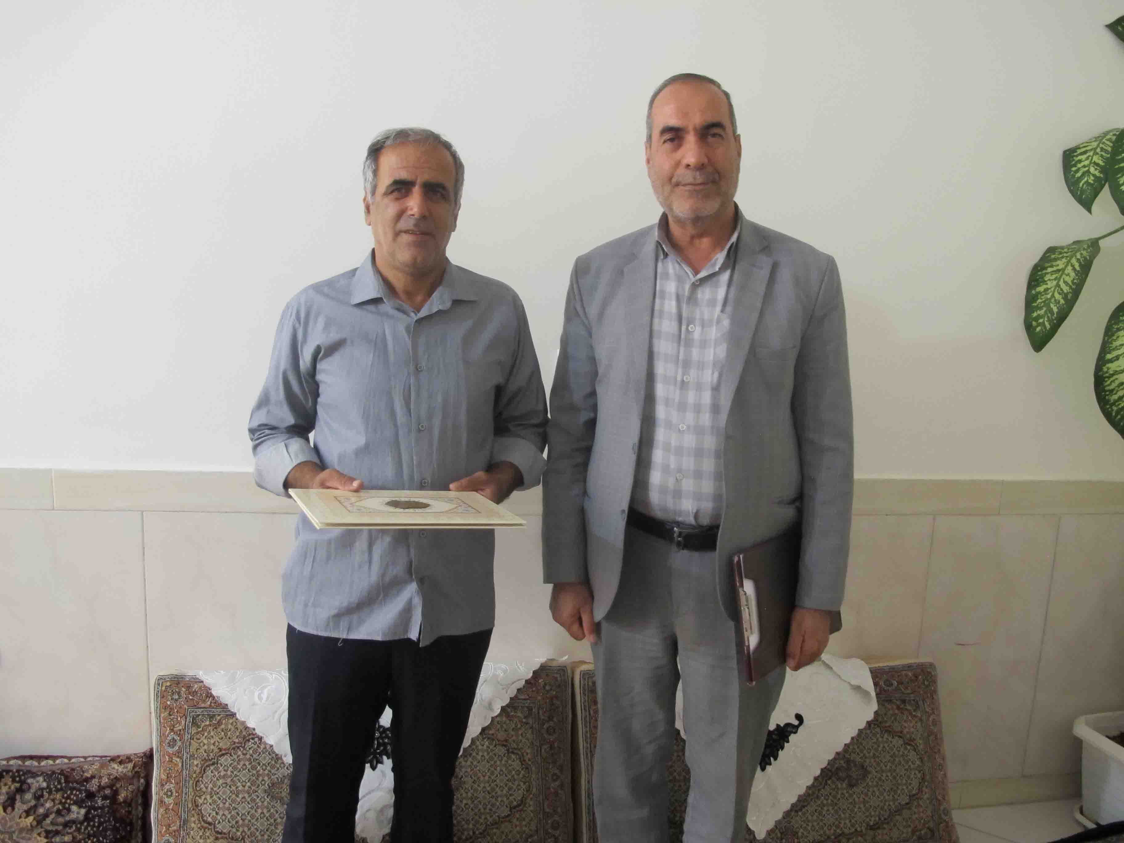 دیدار رئیس کانون بازنشستگان استان مرکزی با ۵ نفر از پیشکسوتان شهرستان اراک