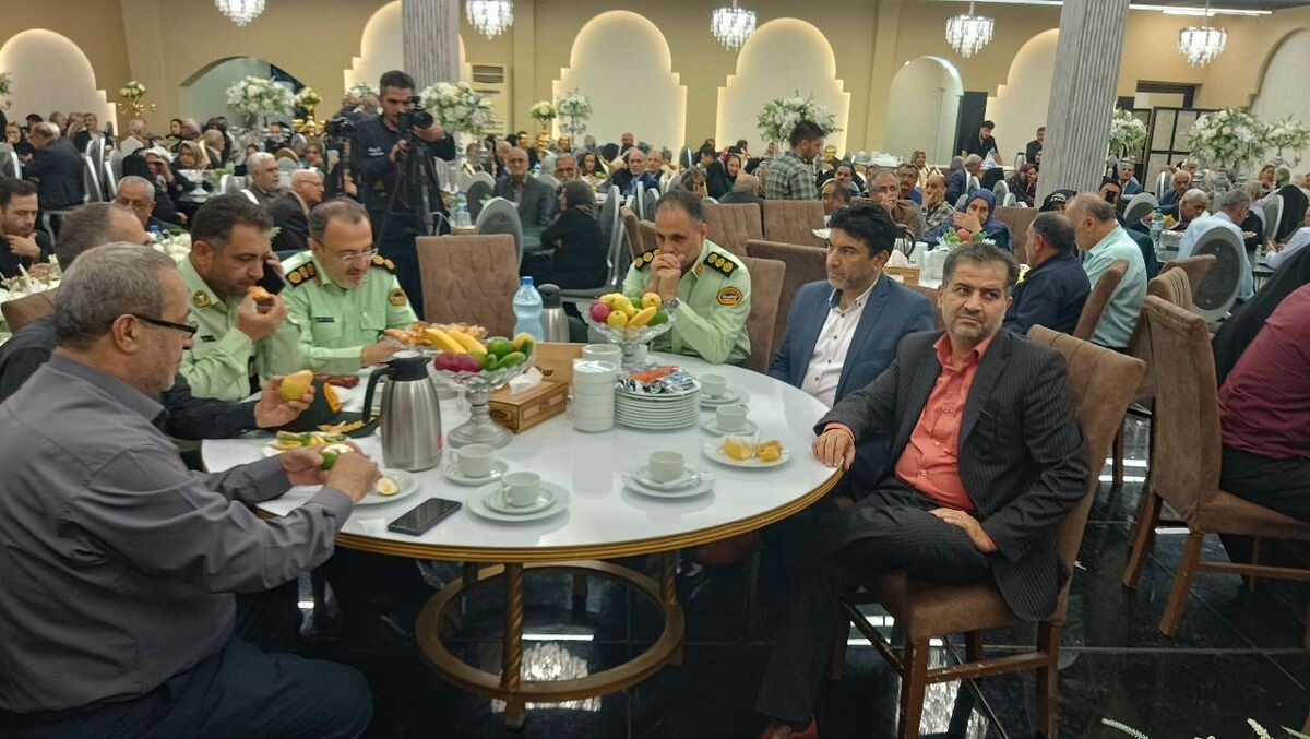 برگزاری ضیافت خانوادگی شهرستان ساری با حضور ۲۵۰ بازنشسته و خانواده آنها