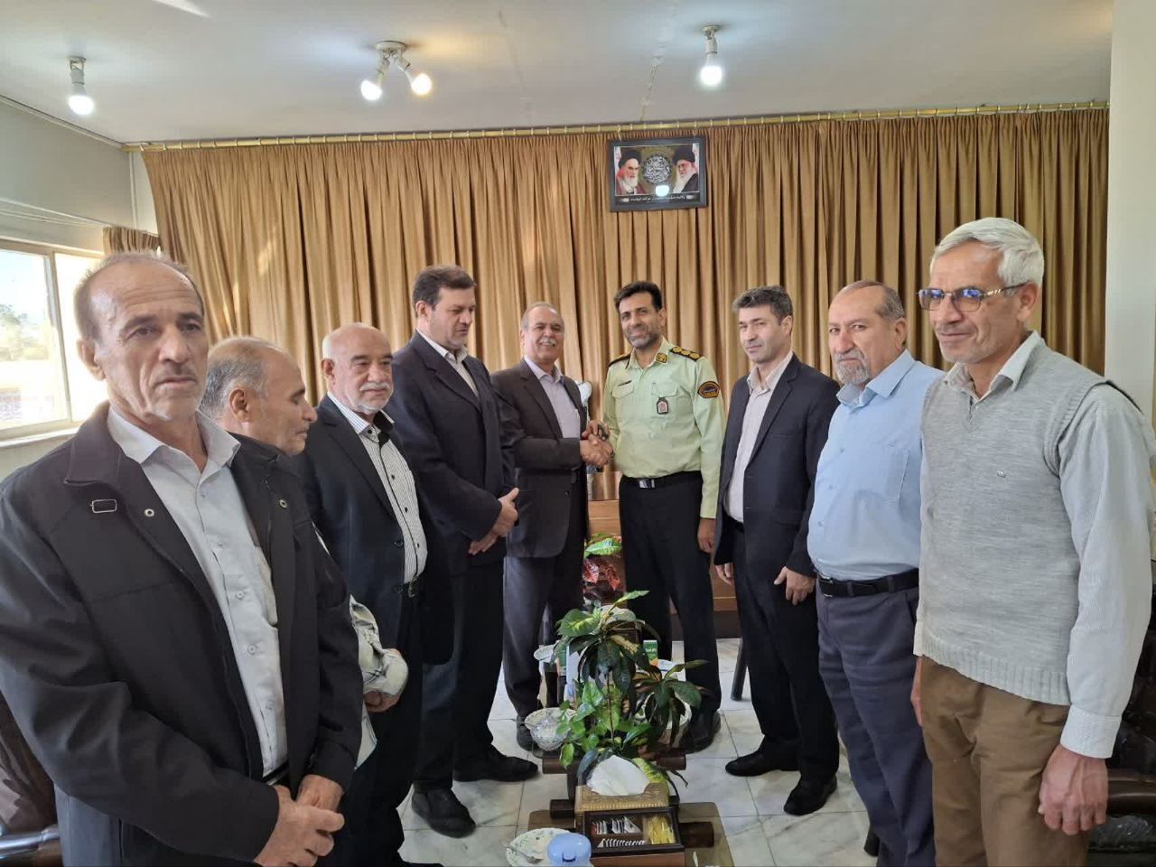 دیدار مسئول دفتر نمایندگی انتظامی شهرستان نجف‌آباد با فرمانده انتظامی شهرستان