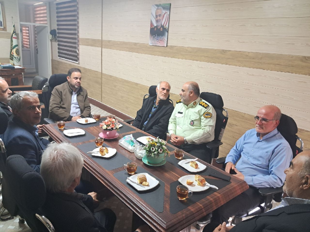 دیدار بازنشستگان با فرمانده انتظامی شهرستان اهر