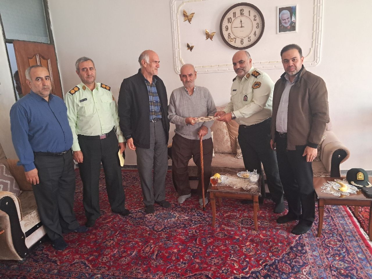 دیدار فرمانده انتظامی شهرستان اهر با بازنشسته علی داداش