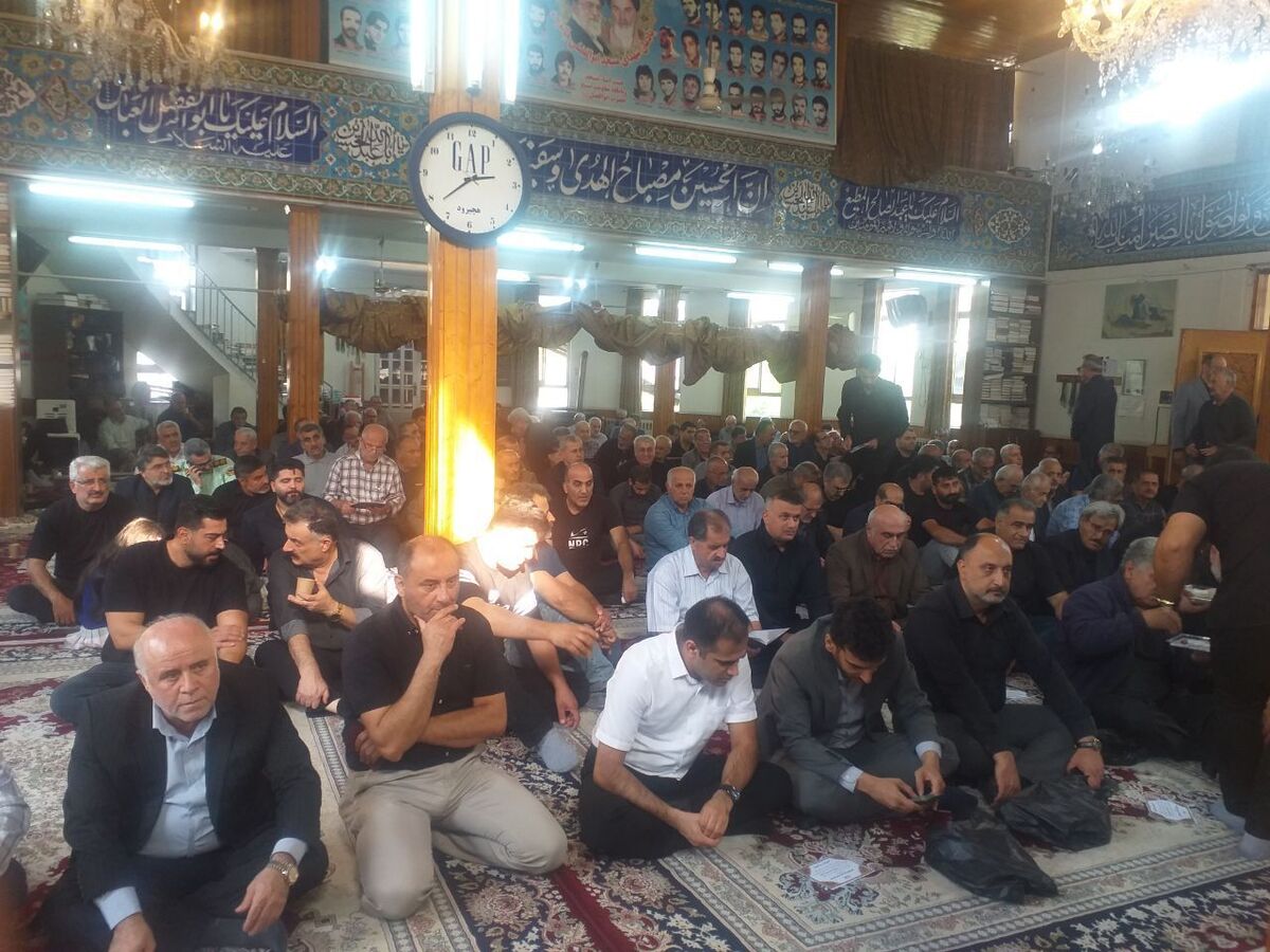 حضور رئیس کانون بازنشستگان چالوس در مراسم درگذشت پیشکسوت انتظامی مرحوم حسین نیکوکار