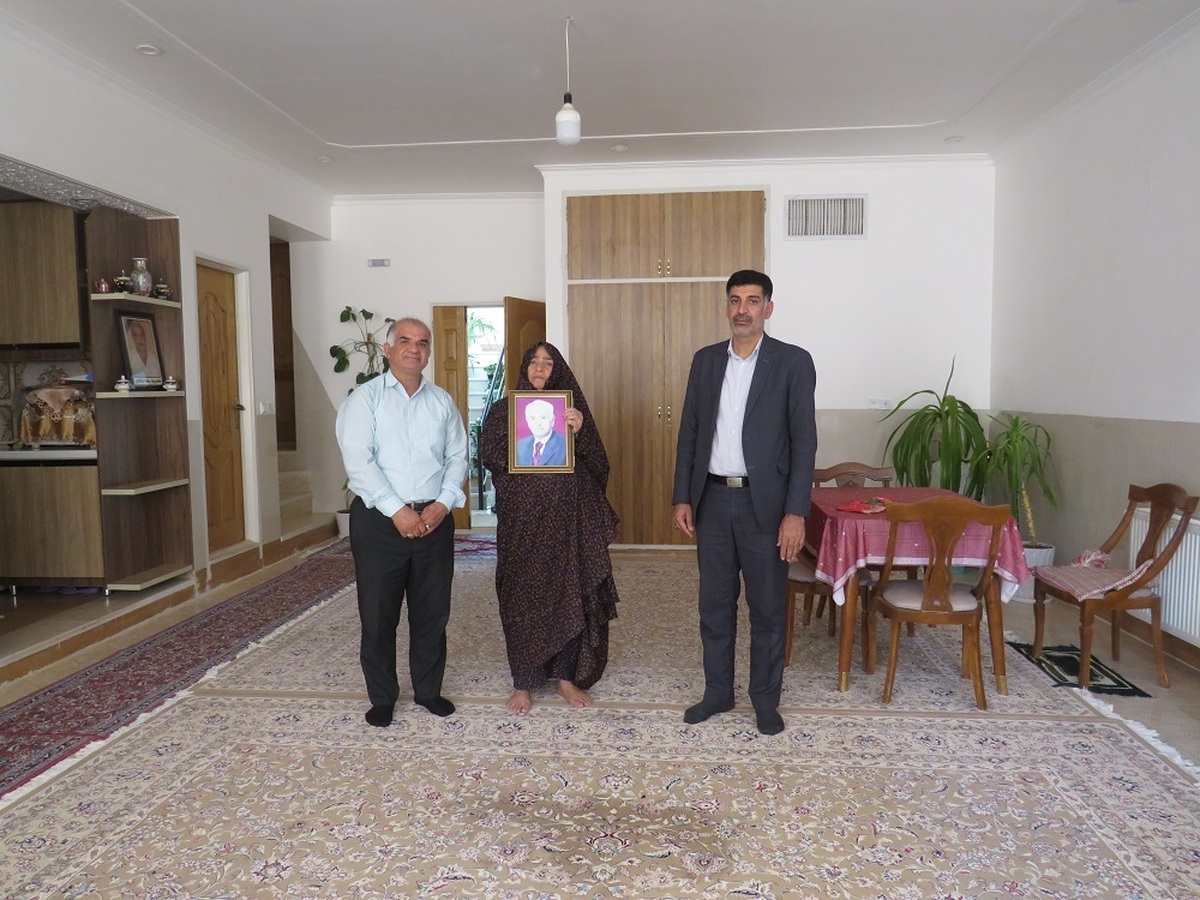 دیدار با مستمری بگیر سرکار خانم صدیق شمس ابتدایی