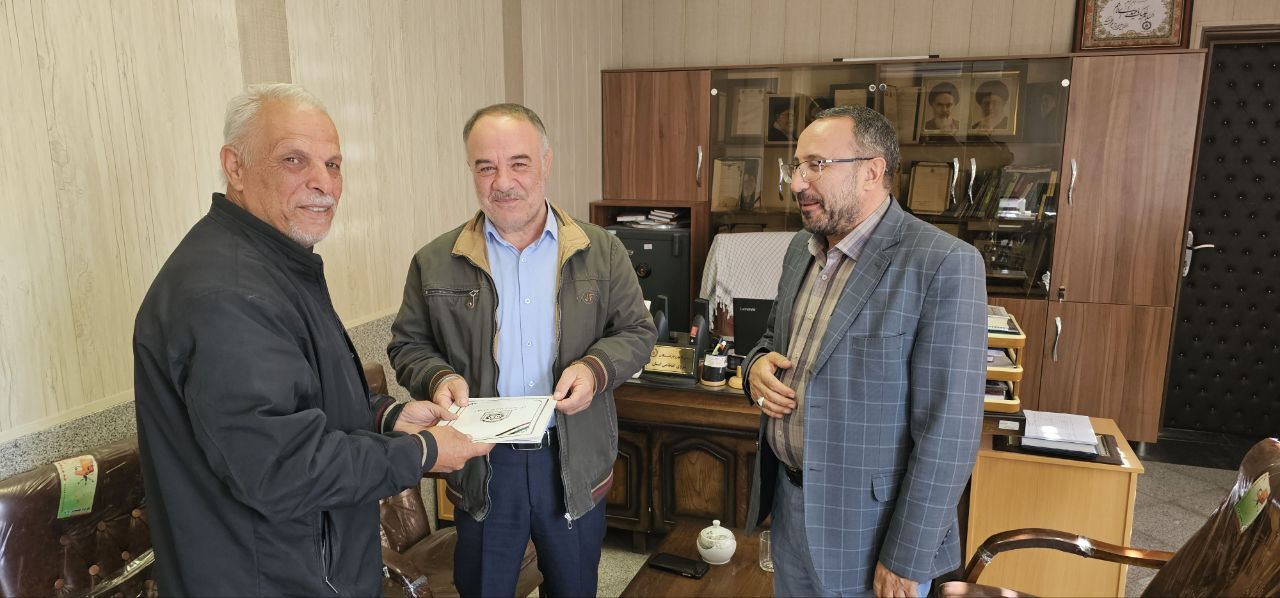 دیدار با ۱۰ نفر از بازنشستگان در تبریز