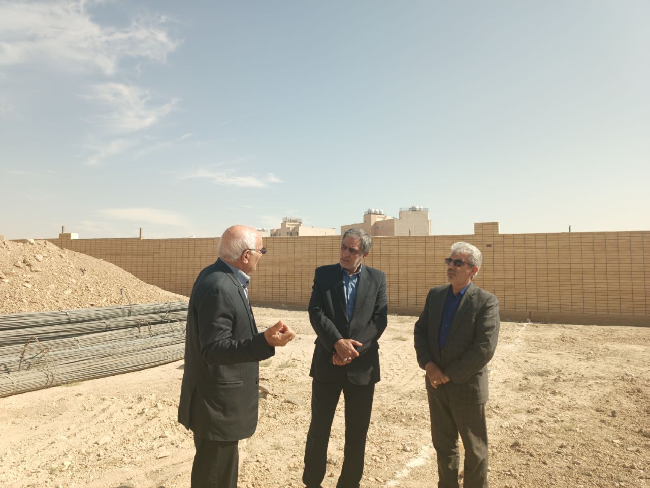 بازدید سردار مرادپور از زمین ساختمان کانون استان اصفهان بازدید سردار مرادپور از زمین ساختمان کانون استان اصفهان