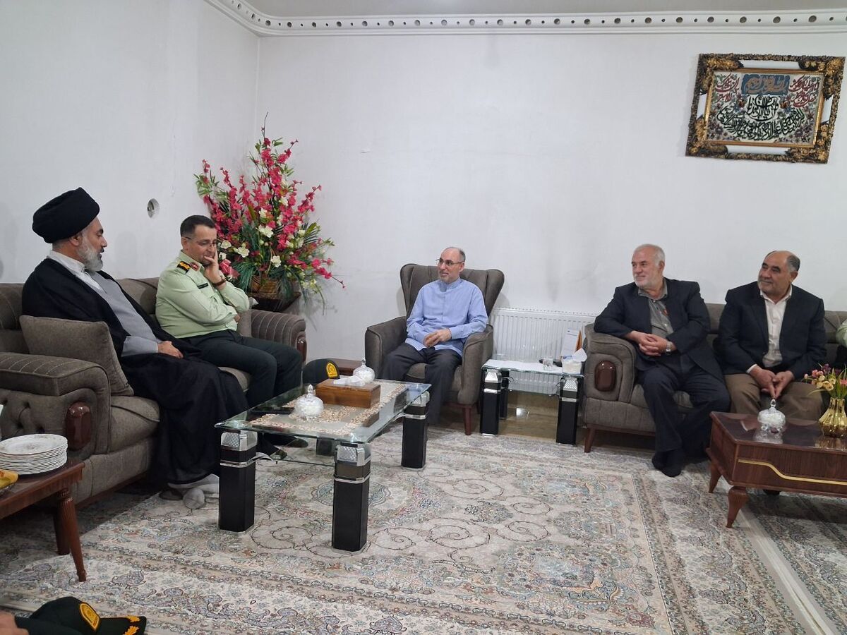 دیدار  فرمانده انتظامی استان آذربایجان غربی با بازنشسته اماموردی سهرابی