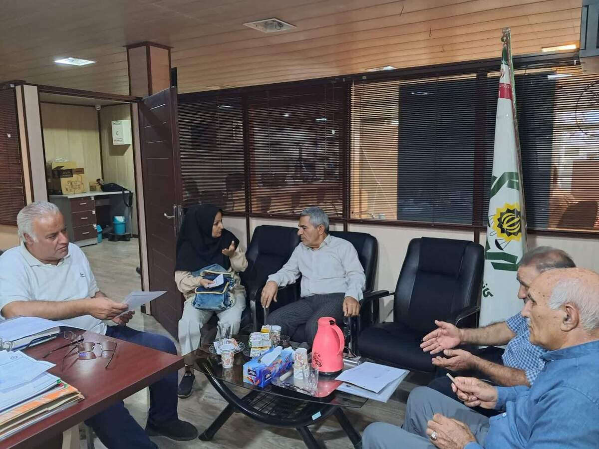 دیدار نماینده بازنشستگان استان با اعضای کانون بازنشستگان انتظامی اصفهان