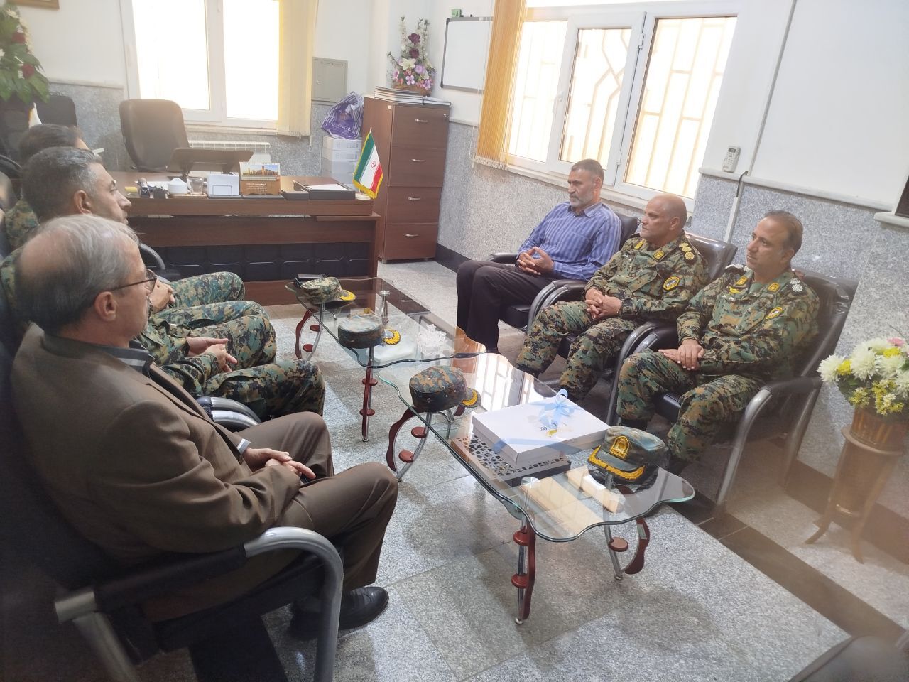 برگزاری جلسه تعاملی با فرمانده یگان ویژه انتظامی استان کرمانشاه