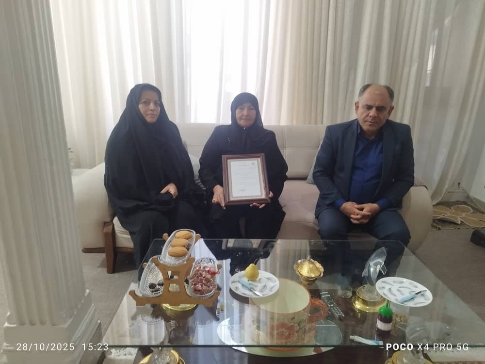 دیدار مدیر ارشد اداره بازنشستگی نیروهای مسلح استان البرز با 6 نفر از مستمری بگیران فراجا استان البرز دیدار مدیر ارشد اداره بازنشستگی نیروهای مسلح استان البرز با 6 نفر از مستمری بگیران فراجا استان البرز