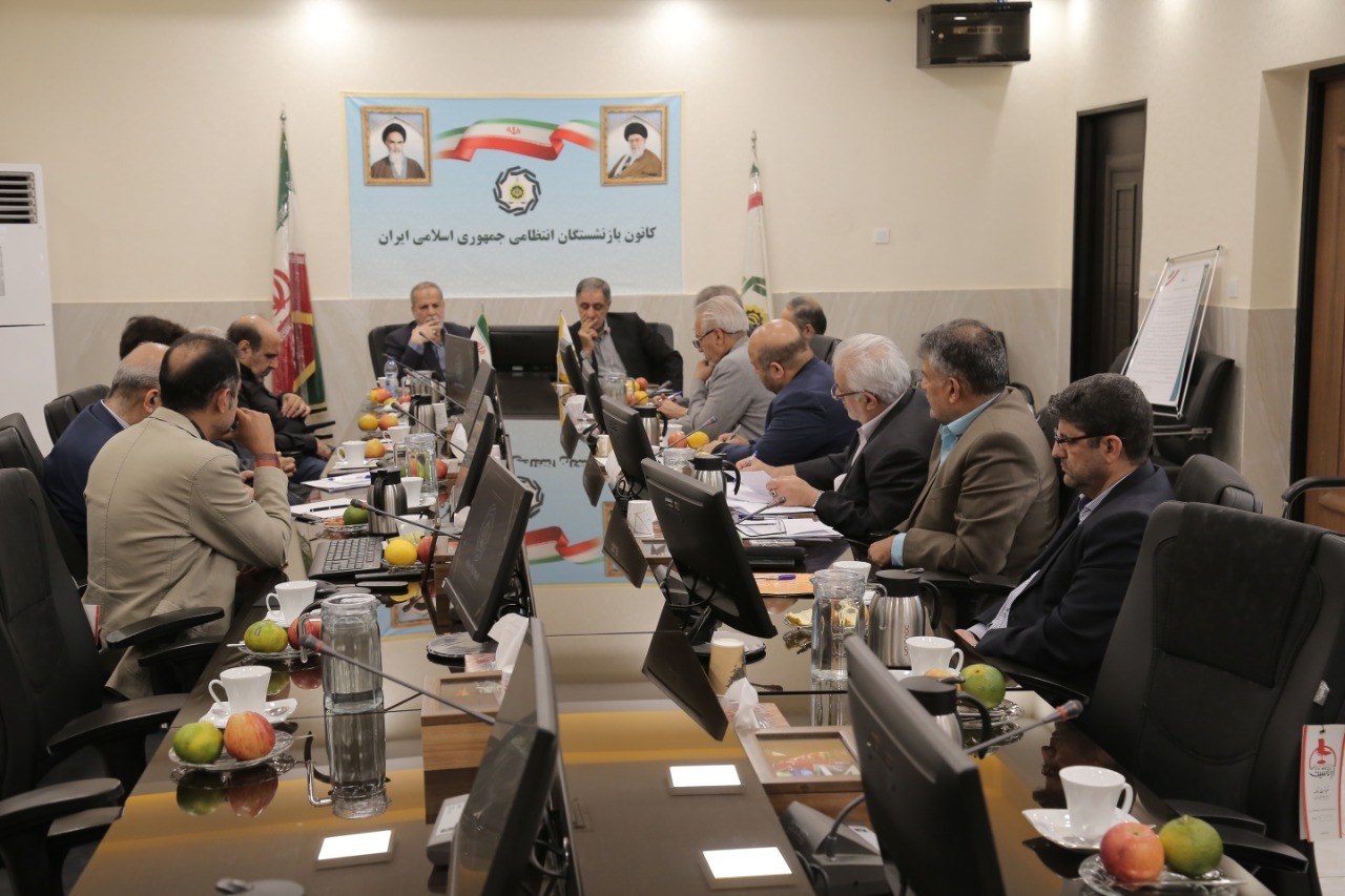 تاکید کانون بر افزایش حقوق بازنشستگان و ارتقای یارانه حکمت