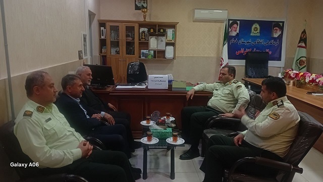 دیدار و نشست صمیمی فرمانده انتظامی شهرستان خمام با پیشکسوت شهرستان