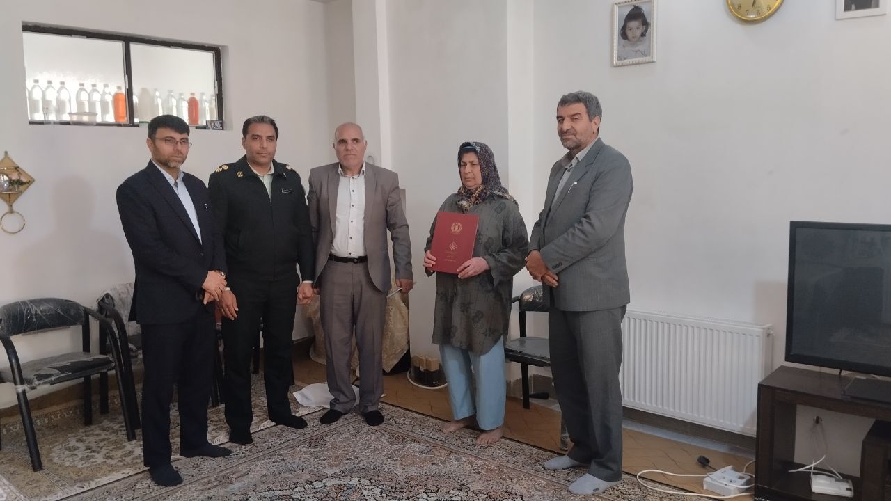 دیدار با دو مستمری بگیر در شهرستان شیروان