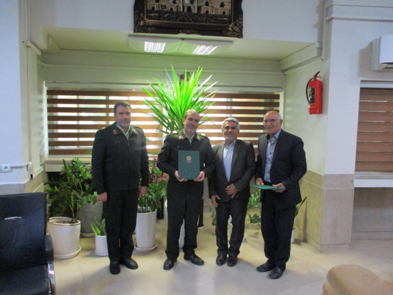 برگزاری جلسه هماندیشی با فرمانده انتظامی استان اصفهان در راستای ارتقاء خدمات به بازنشستگان برگزاری جلسه هماندیشی با فرمانده انتظامی استان اصفهان در راستای ارتقاء خدمات به بازنشستگان