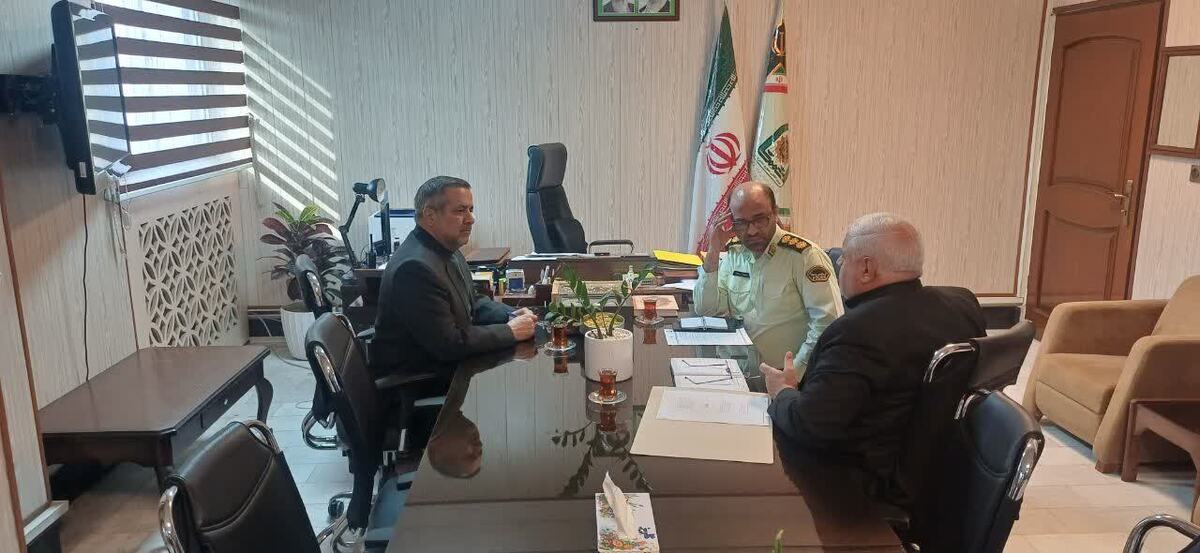 دیدار رئیس کانون بازنشستگان انتظامی استان خراسان رضوی با معاون هماهنگ کننده فرمانده انتظامی استان