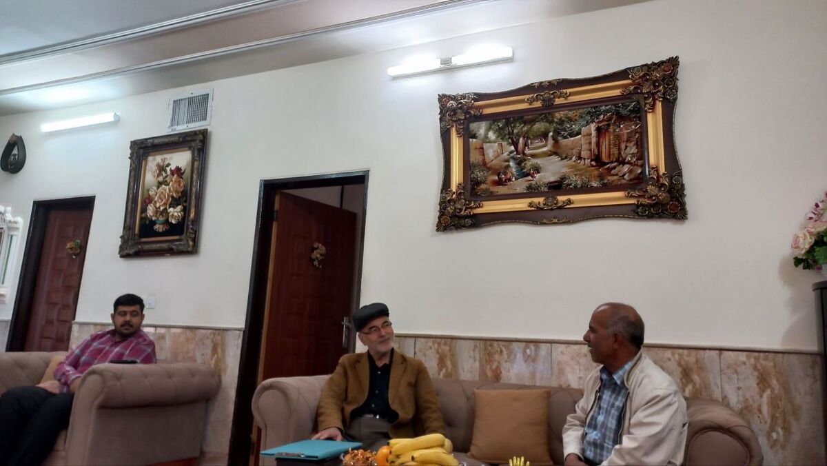 دیدار با ۲ نفر بازنشسته درشهرستان نیشابور