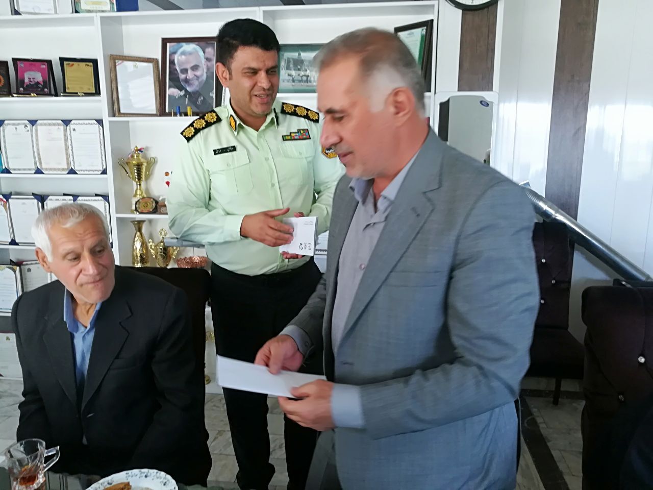 دیدار با بازنشستگان در شهرستان سراب دیدار با بازنشستگان در شهرستان سراب