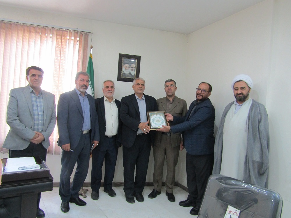 دیدار با نماینده مجلس شورای اسلامی شهرستان پاکدشت دیدار با نماینده مجلس شورای اسلامی شهرستان پاکدشت