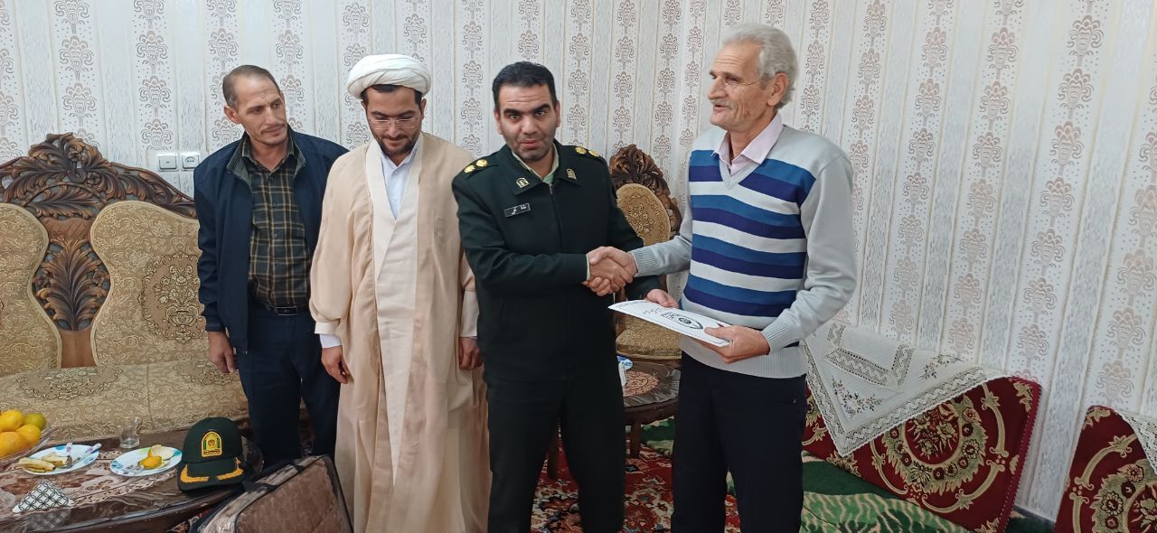 دیدار از بازنشسته جعفر ملکی هرگلان در منزل در شهرستان آذرشهر دیدار از بازنشسته جعفر ملکی هرگلان در منزل در شهرستان آذرشهر