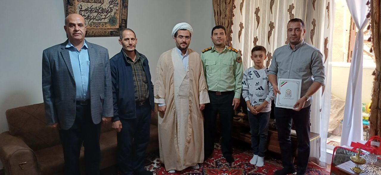 دیدار با بازنشسته امین پورعلی در منزل در شهرستان آذرشهر دیدار با بازنشسته امین پورعلی در منزل در شهرستان آذرشهر