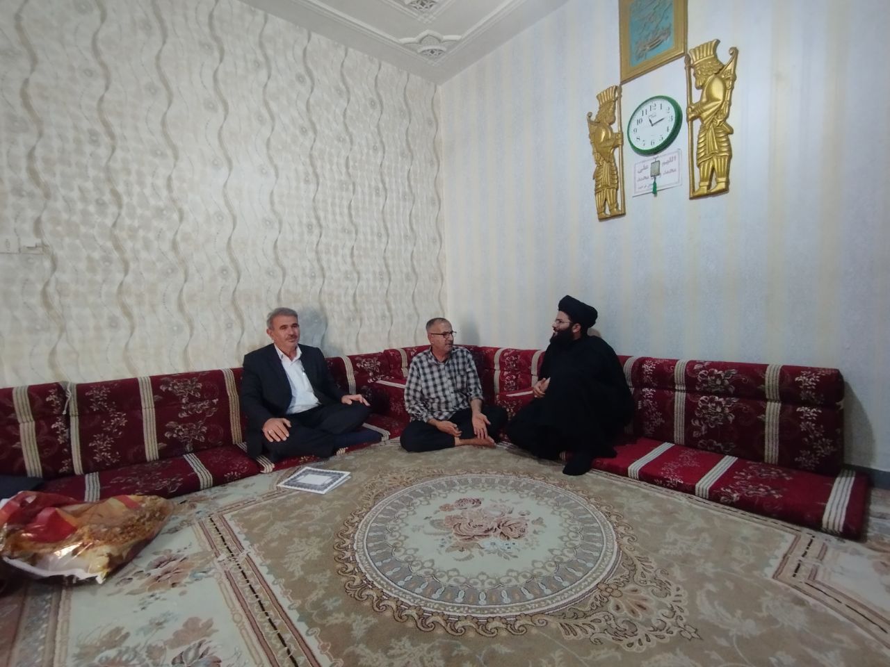 دیدار با 2 نفر از بازنشستگان شهرستان ماهشهر دیدار با 2 نفر از بازنشستگان شهرستان ماهشهر