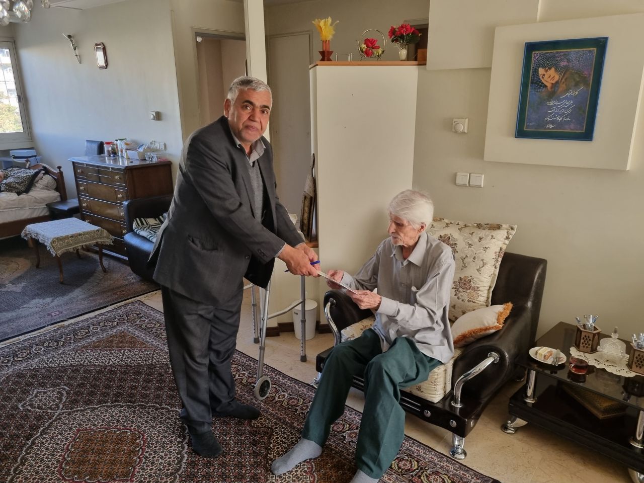 دیدار با ۱۲ نفر از بازنشستگان شهرستان تبریز دیدار با ۱۲ نفر از بازنشستگان شهرستان تبریز