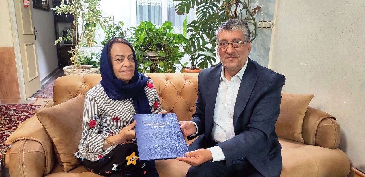 دیدار با ۵ نفر از مستمری بگیران کانون بازنشستگان شهرستان شاهین شهر و میمه