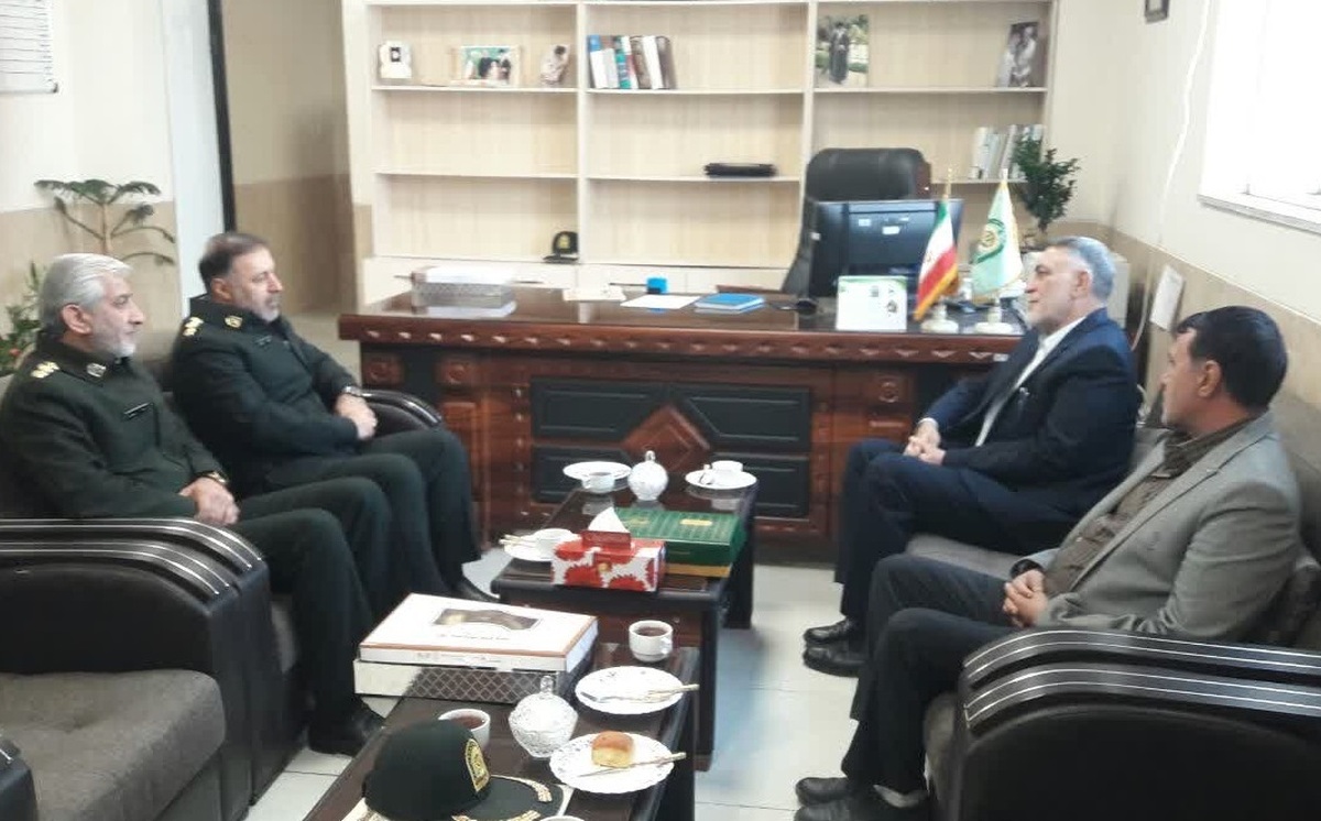 دیدار رئیس کانون شرق استان تهران با معاون هماهنگ کننده فا ویژه شرق استان تهران