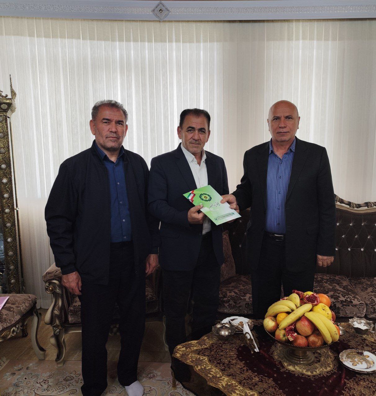 دیدار با 7 تن از بازنشستگان و مستمری بگیران استان اردبیل