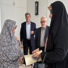 دیدار با مستمری‌بگیر خانم غیاثوند