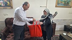 دیدار با ۱۵ نفر از مستمری بگیر ان در شهرستان مشهد مقدس