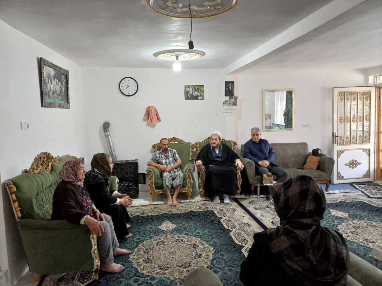 دیدار با مستمری بگیر شهرستان رودبار دیدار با مستمری بگیر شهرستان رودبار