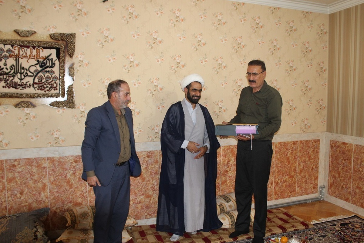 دیدار با ۲ بازنشسته در شهرستان قرچک