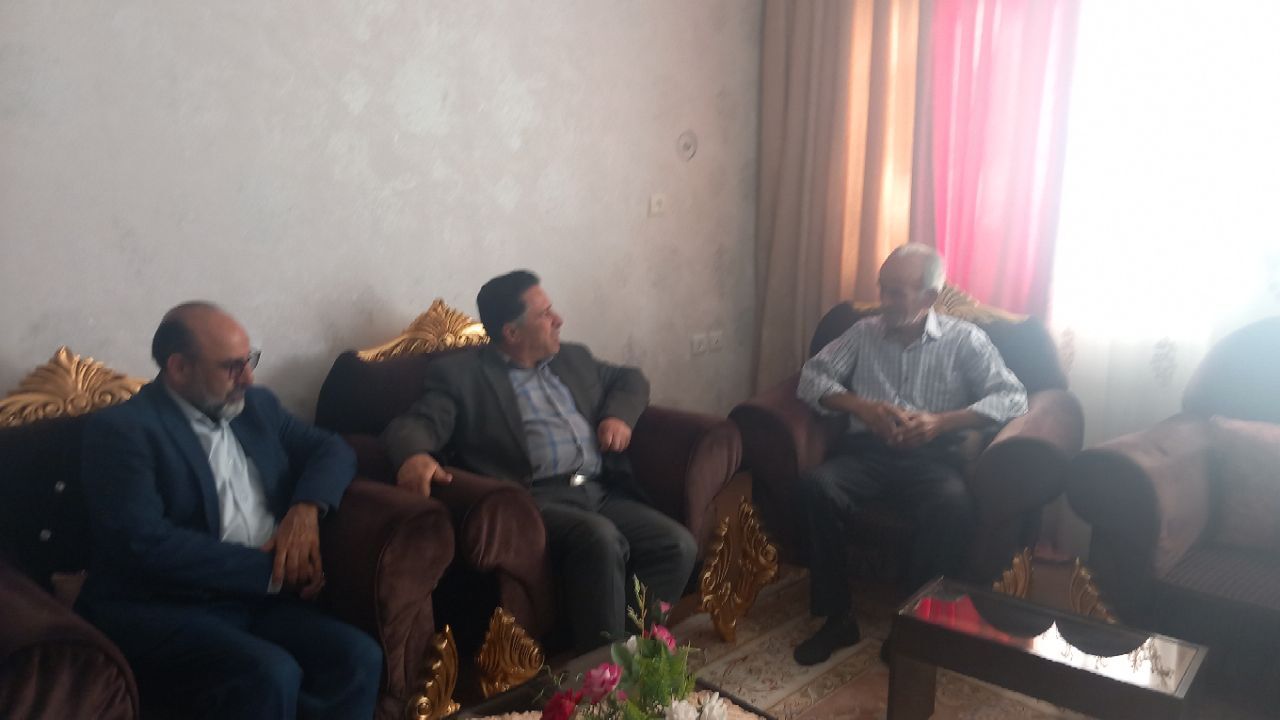 دیدار با پیشکسوت فراجا در استان سمنان دیدار با پیشکسوت فراجا در استان سمنان