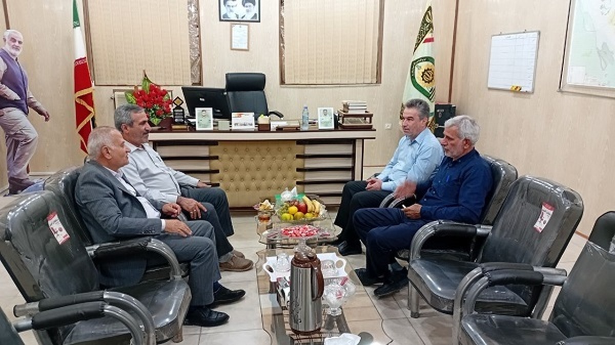 نشست با فرمانده انتظامی شهرستان دیر