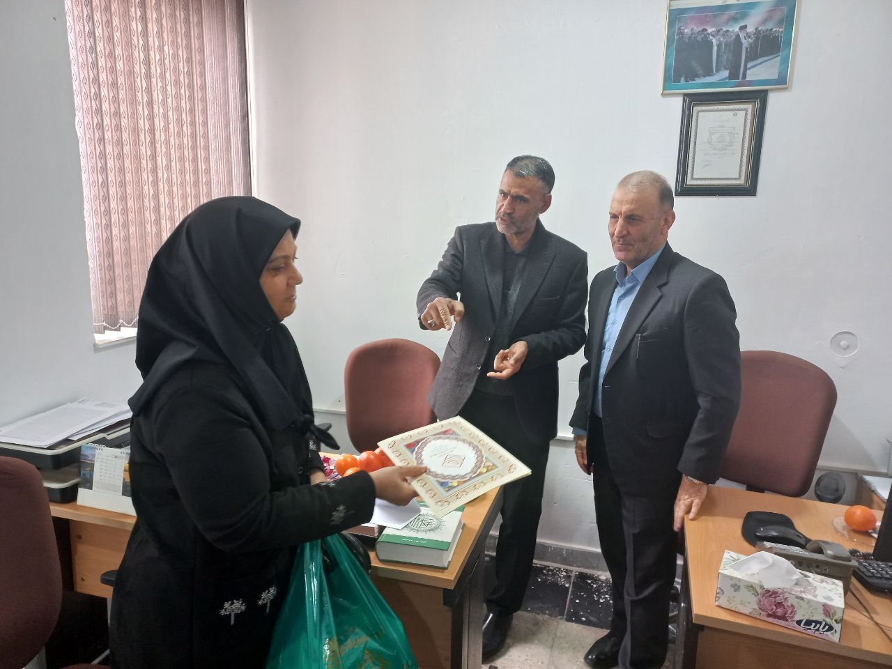 دیدار با ۷ مستمری بگیر شهرستان کنگاور . دیدار با ۷ مستمری بگیر شهرستان کنگاور .