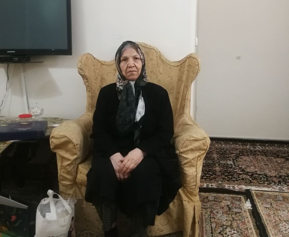 دیدار با مستمری بگیر خدیجه خاکپور